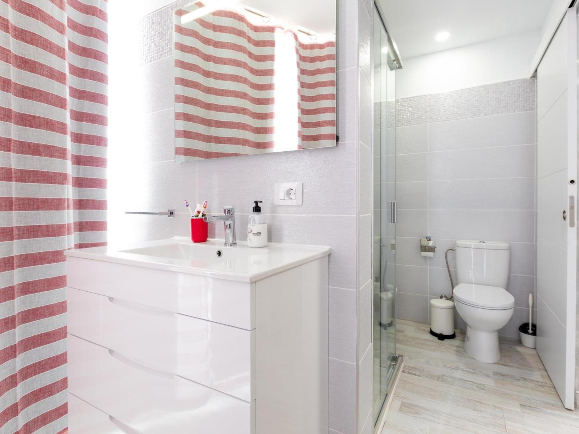 3d. Brand New Flat In Playa Americas